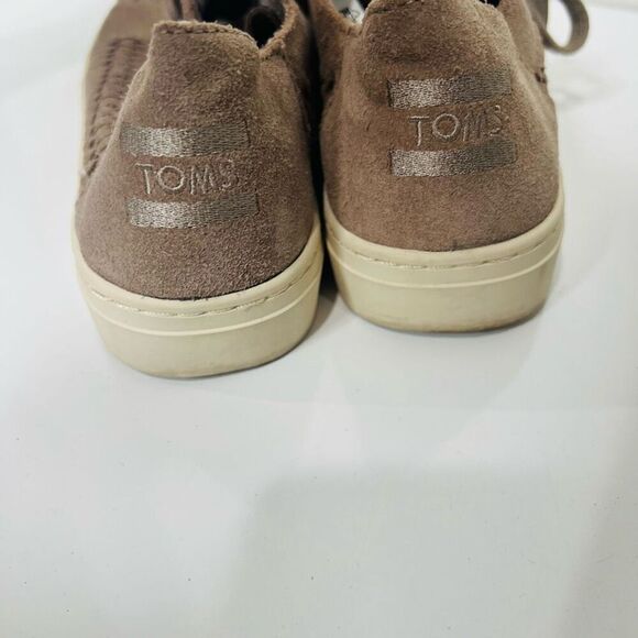 TOMS Taupe Brown Suede Sneakers Sz 7.5 - Picture 3 of 6